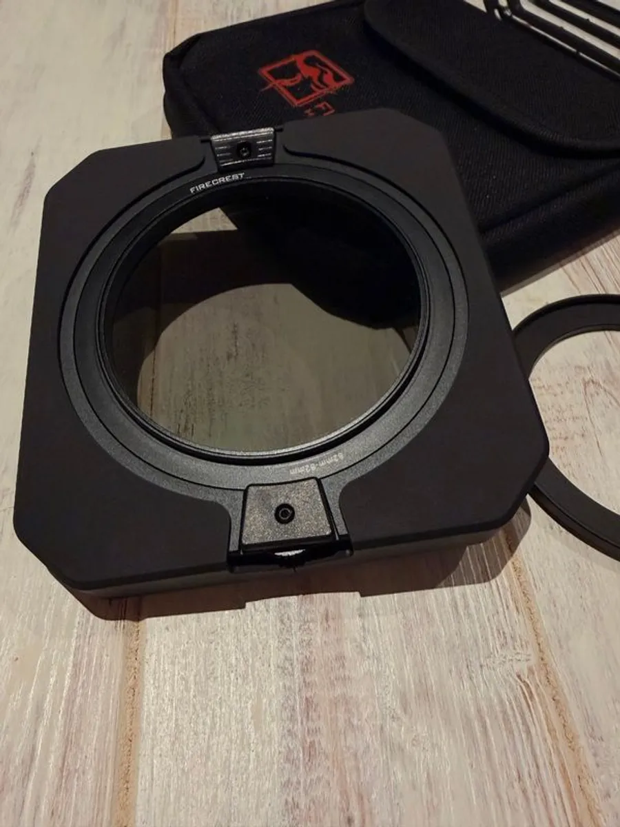 Formatt Hitech 100mm Filter Holder Kit and Circular Polarizer - Image 4