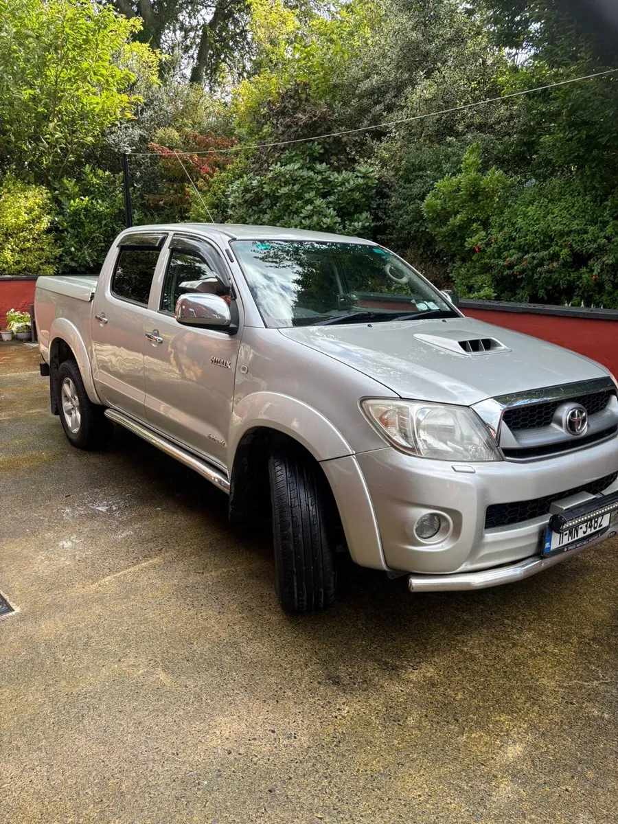 Toyota Hilux 2011 - Image 4