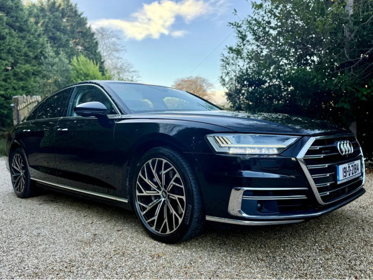 Audi A8 3.0 TDI QUATTRO 286  LUXURY 50 *F.Audi.S.H - Image 1