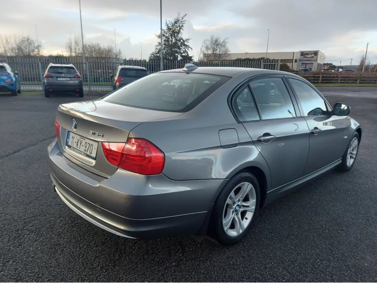 BMW 3-Series D ES EDITION ZJI1 4DR - Image 3