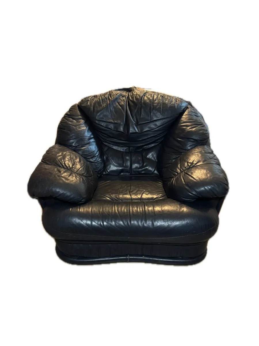 Black Leather 1-Seater Couch – Free - Image 1