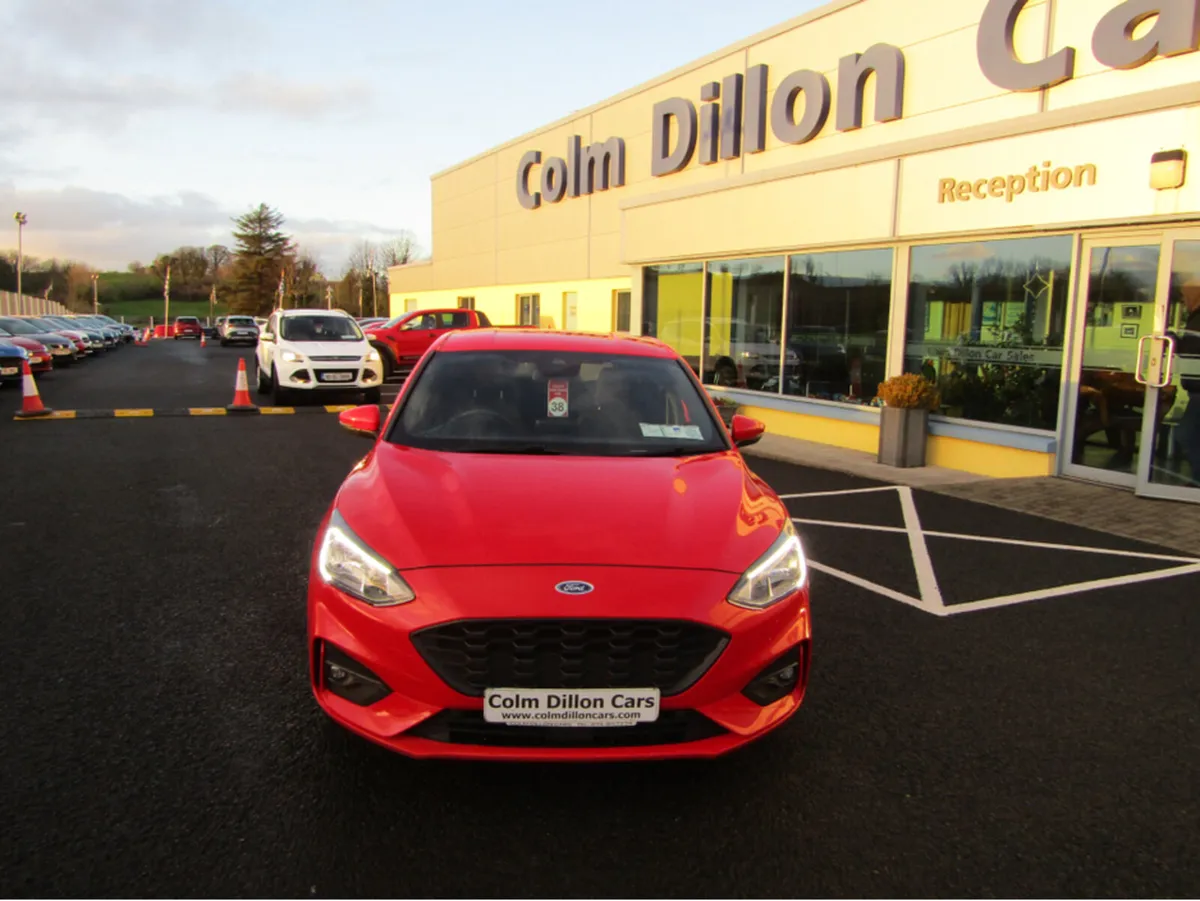 Ford Focus 1.5 TDCI 120PS 5 ST-LINE - Image 4