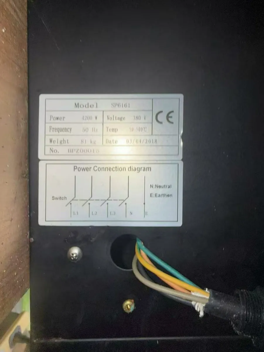 Commercial Single Deck Electric Pizza Oven - Image 3