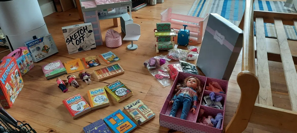 Lots of toys , books and gift ideas - Image 4