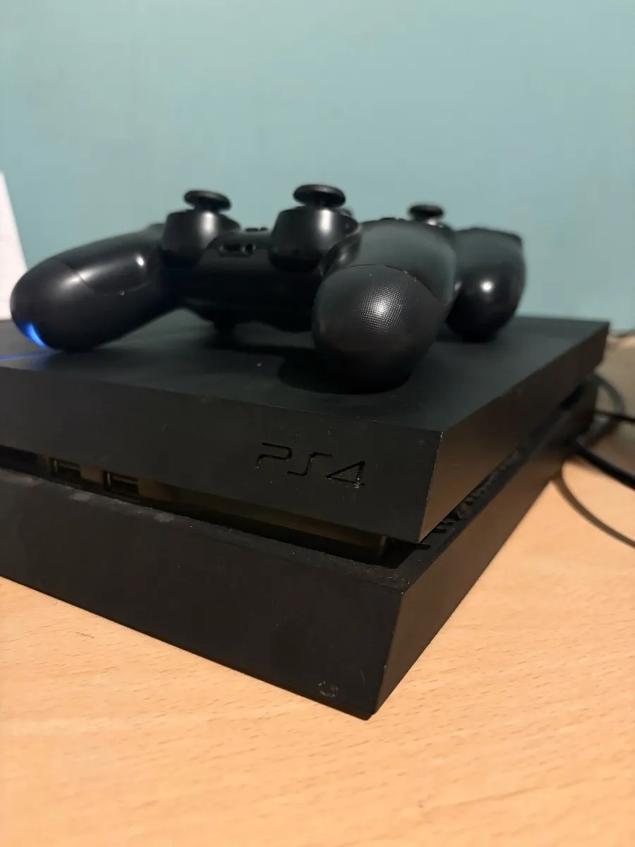 PS4 - Image 2