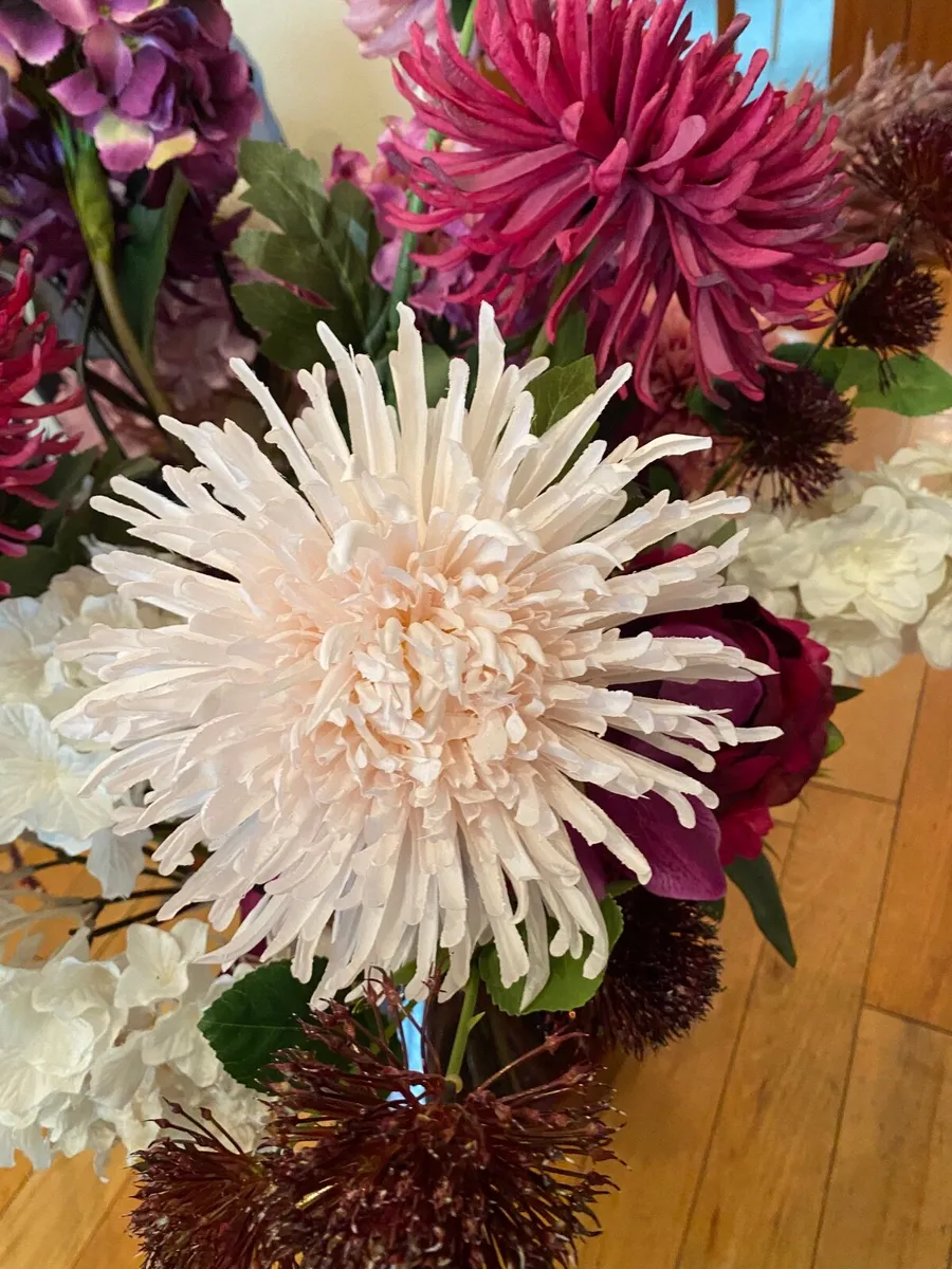 Faux Flowers and Vase - Image 3