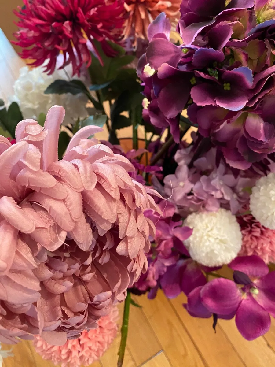 Faux Flowers and Vase - Image 4