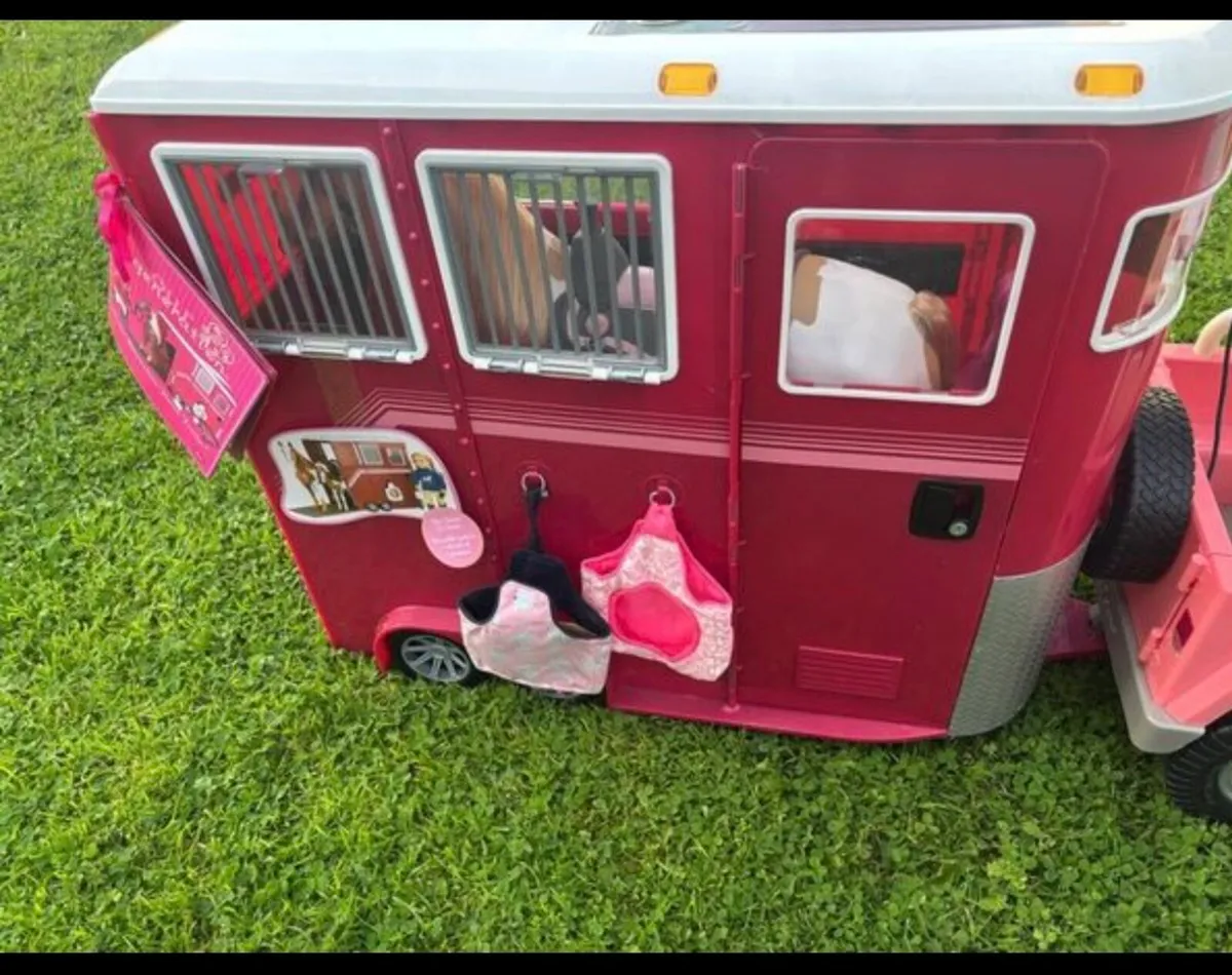 Our Generation horse & trailer - Image 1