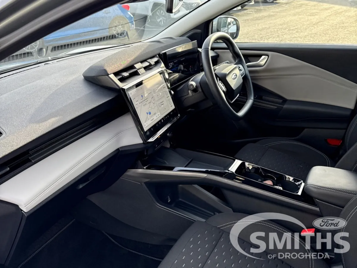 Ford Puma GEN-E SELECT 44kWh 168PS **WINTER PACK * - Image 3