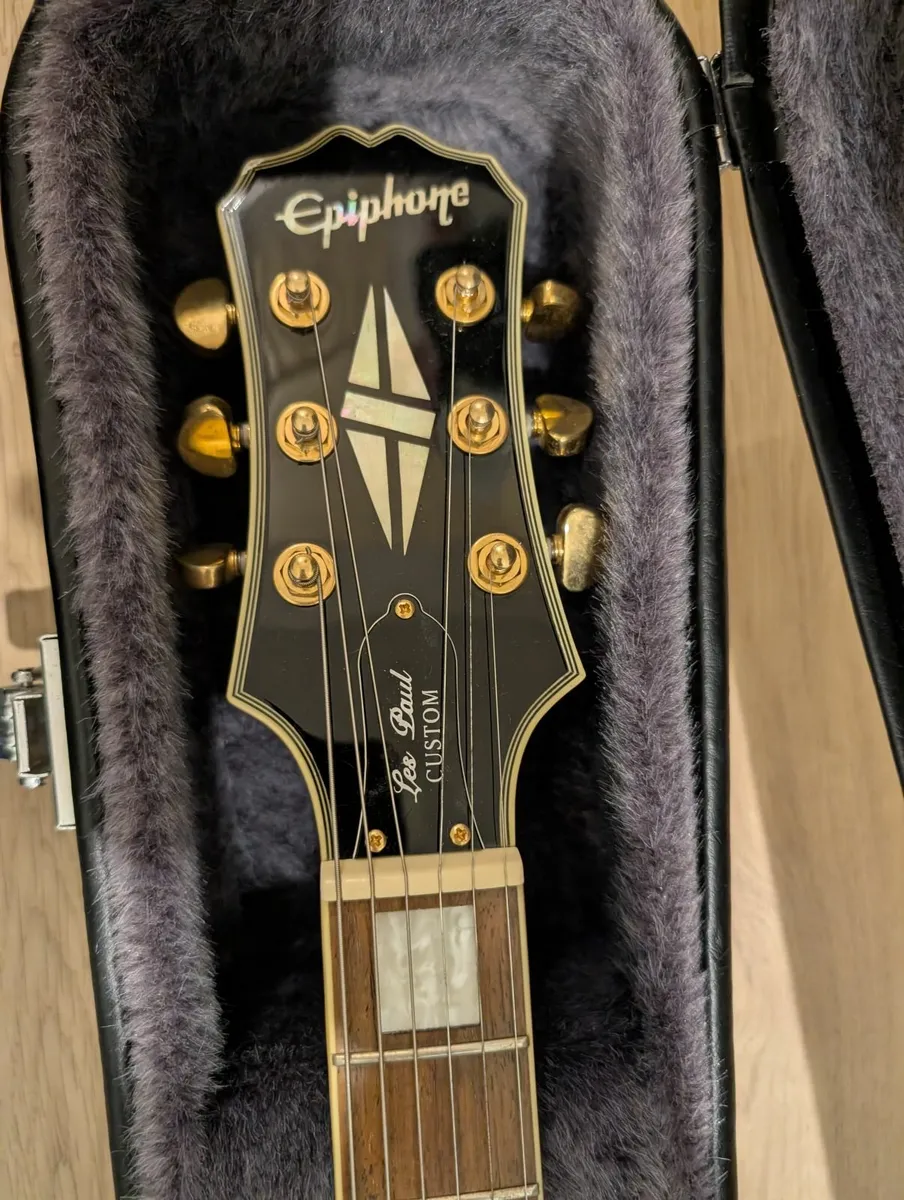 Electric Guitar - Image 3