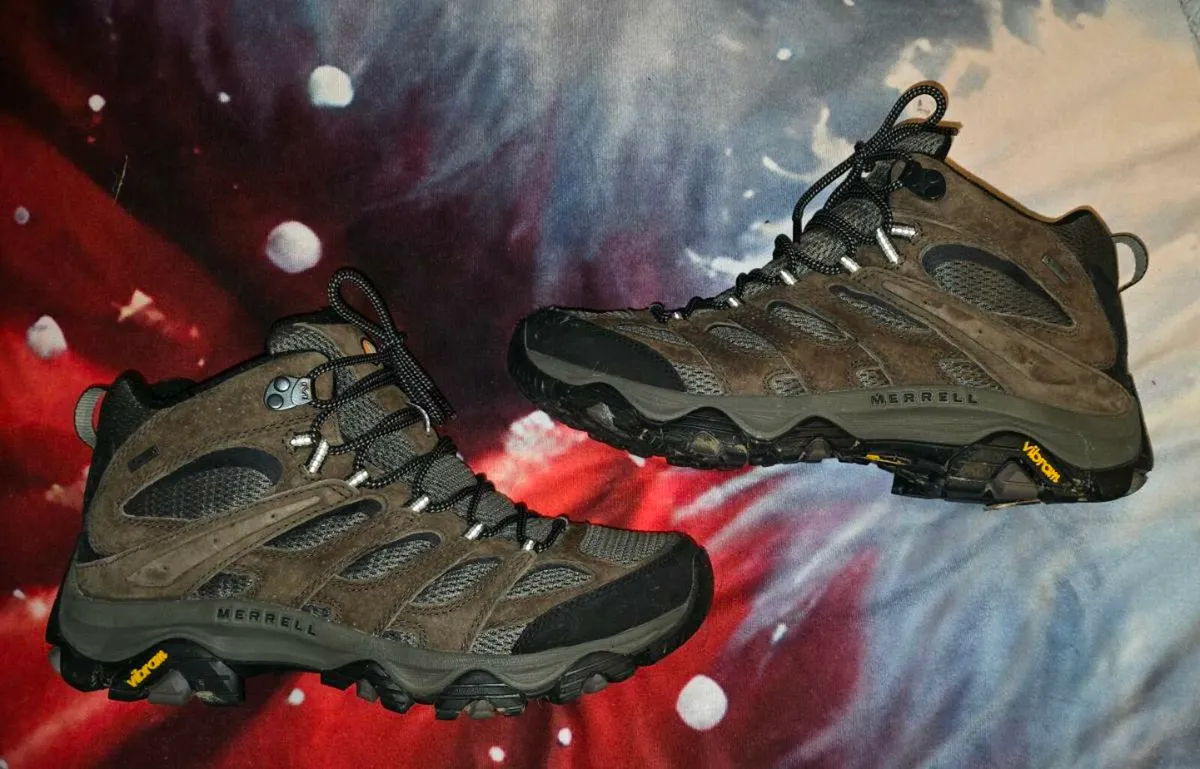 Merrell moab 3 hiking boots size uk11 - Image 1