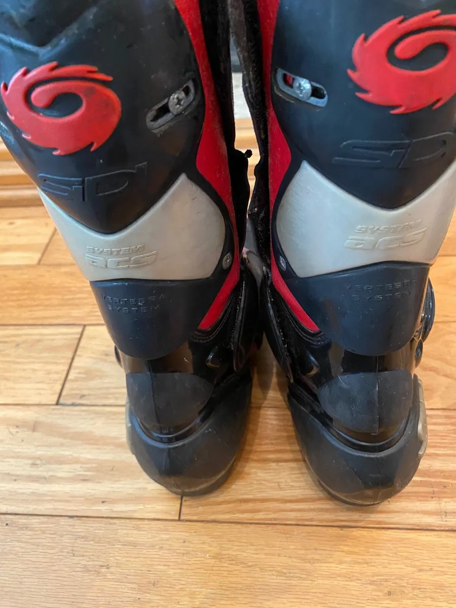 Free Motorbike Helmet & Boots - Image 4