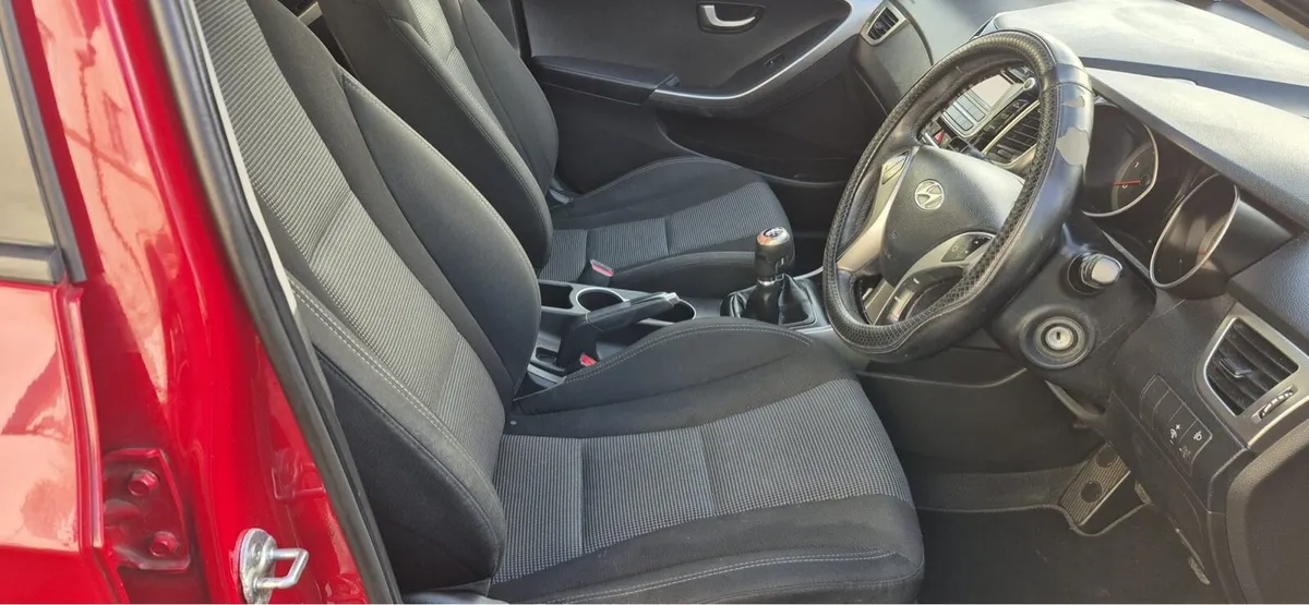 131 Hyundai i30 New NCT - Image 4