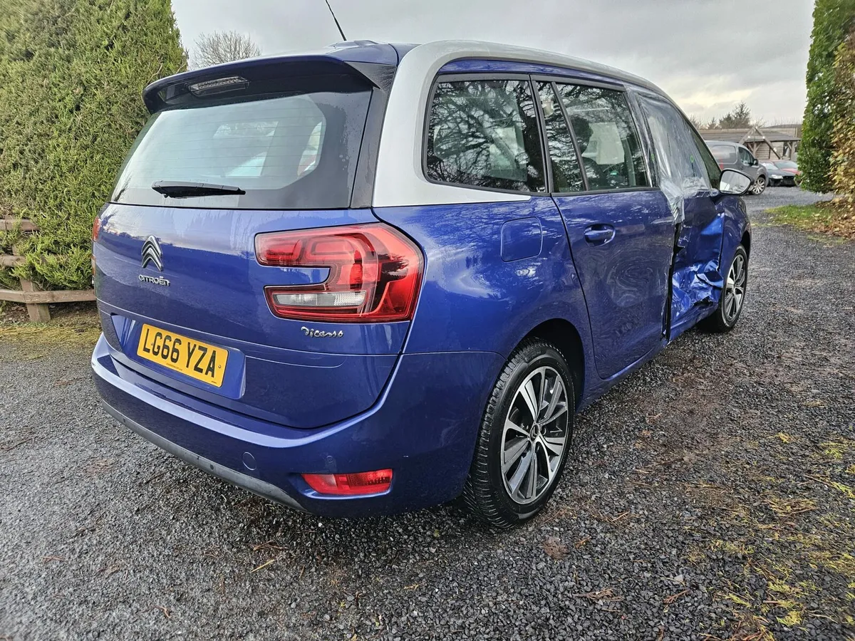 2016 Citroën C4 Grand Picasso - Image 3