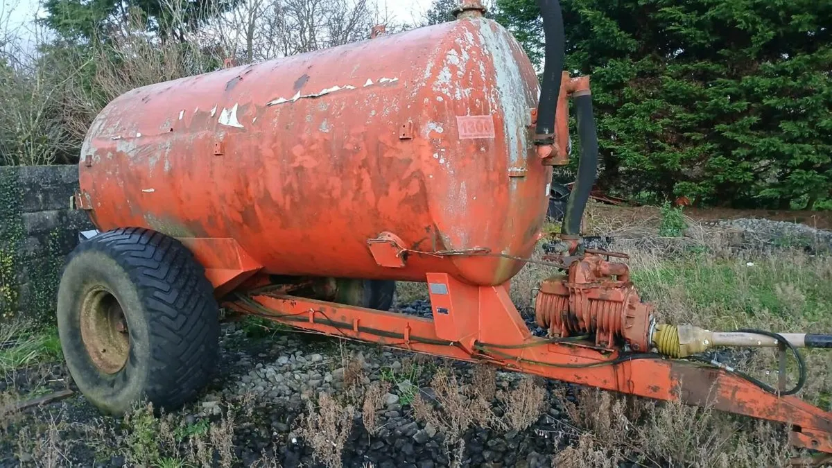 Abbey Slurry Tank 1300 gal - Image 1
