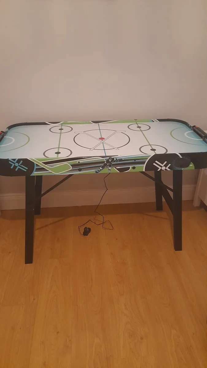 Air Hockey Table - Image 1