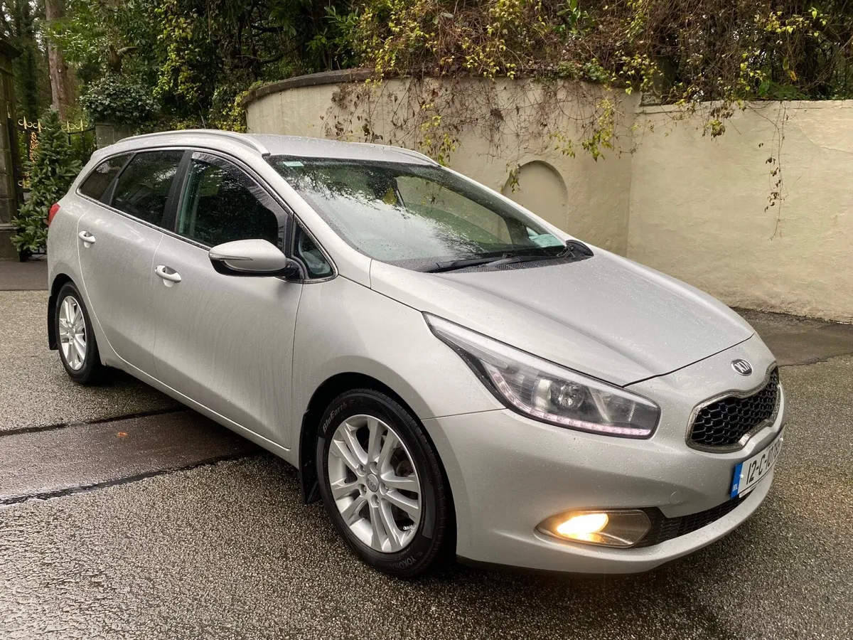 2012 KIA CEED SW ESTATE 1.6 DIESEL - Image 1
