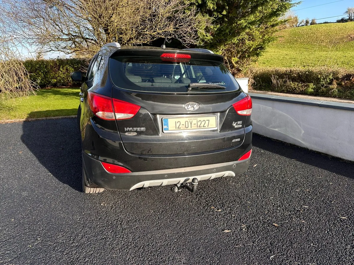 2012 Hyundai ix35 4 x 4 - Image 3