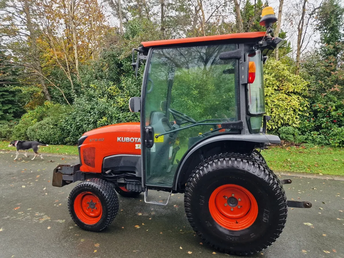 Kubota STW40 40hp Compact Tractor - Image 1
