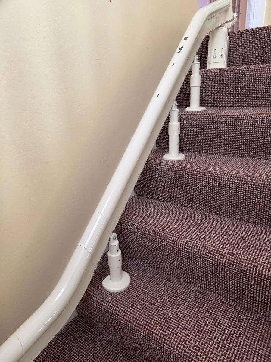 Stairlift Practially New never used - Image 4