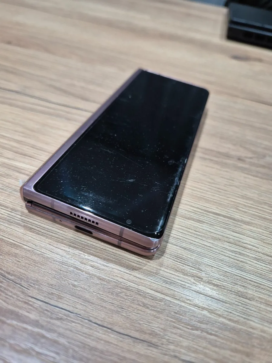 Samsung Galaxy Fold 2 5G - Image 1