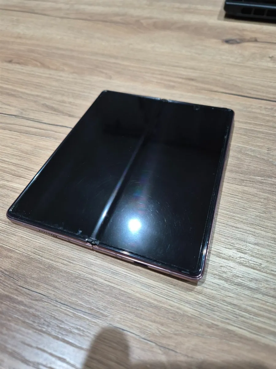 Samsung Galaxy Fold 2 5G - Image 2