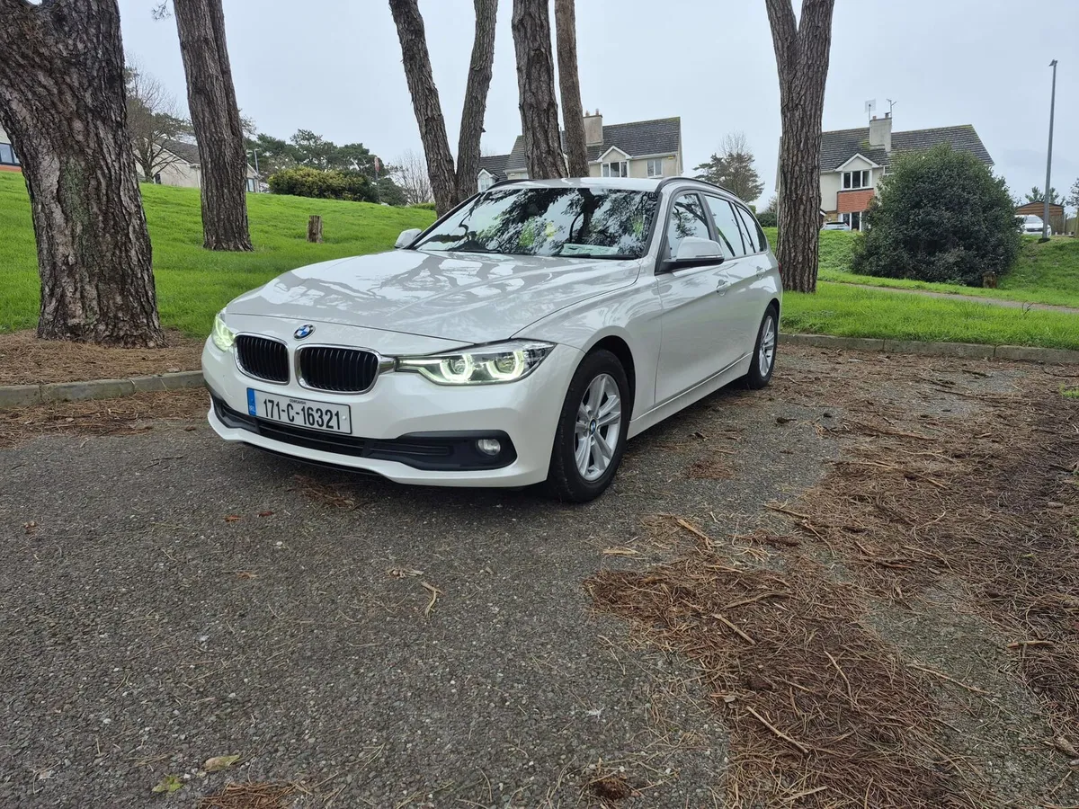 BMW 3 - Image 2