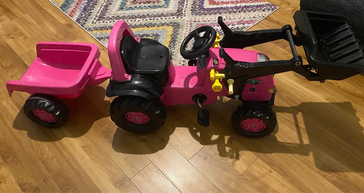 Pink Tractor with Loader - Image 2