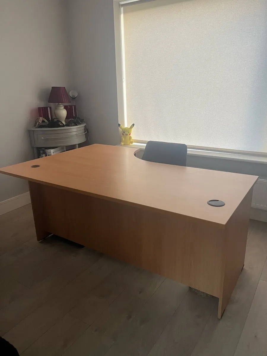 Office Desk - Image 1