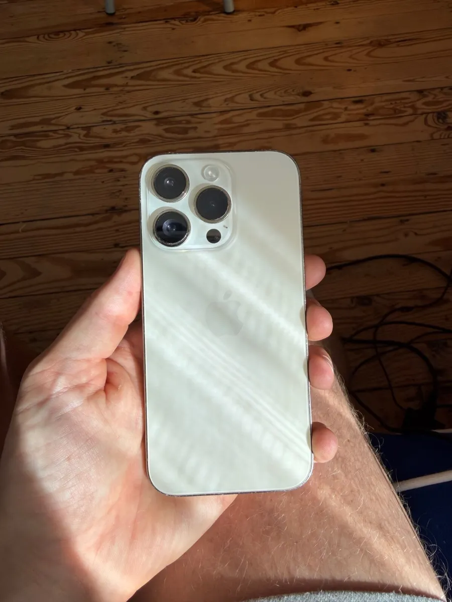 Iphone 14 pro - Image 1