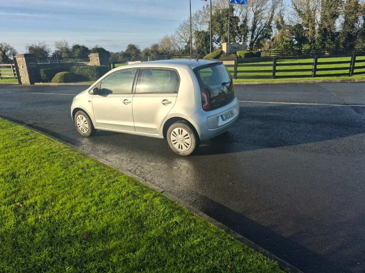 Volkswagen UP 2013 Automatic - Image 4