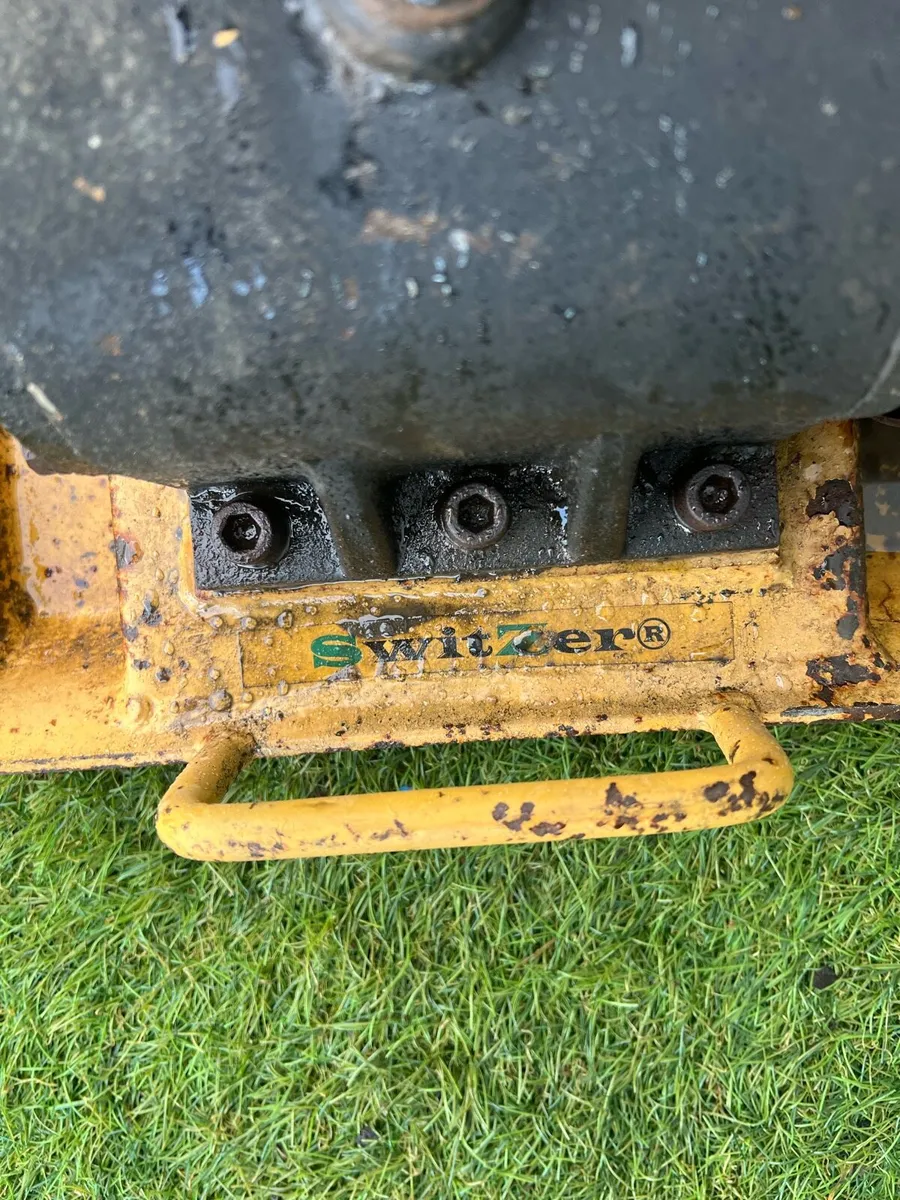 Wacker plate Compacting plate - Image 2