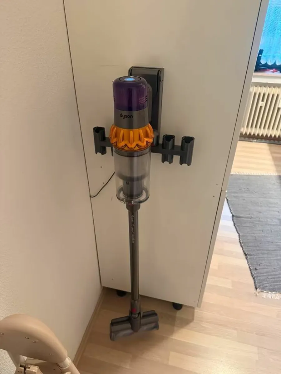 Dyson V15 Detect Absolute Many Accessories - Image 4