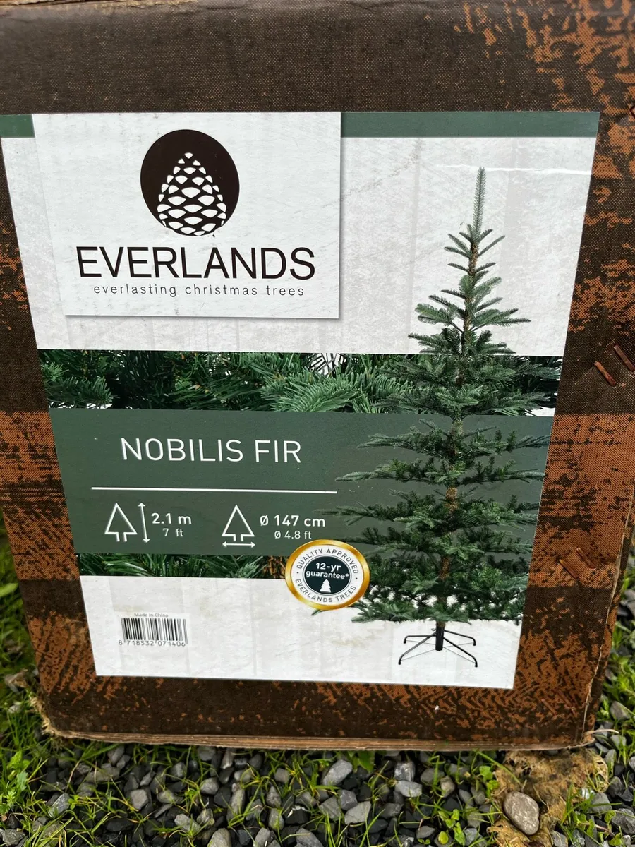 Christmas tree - Image 4