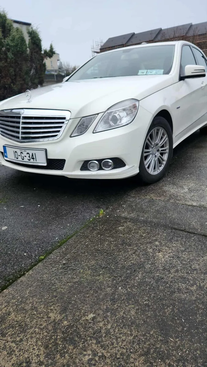 Mercedes E220 2010 - Image 3