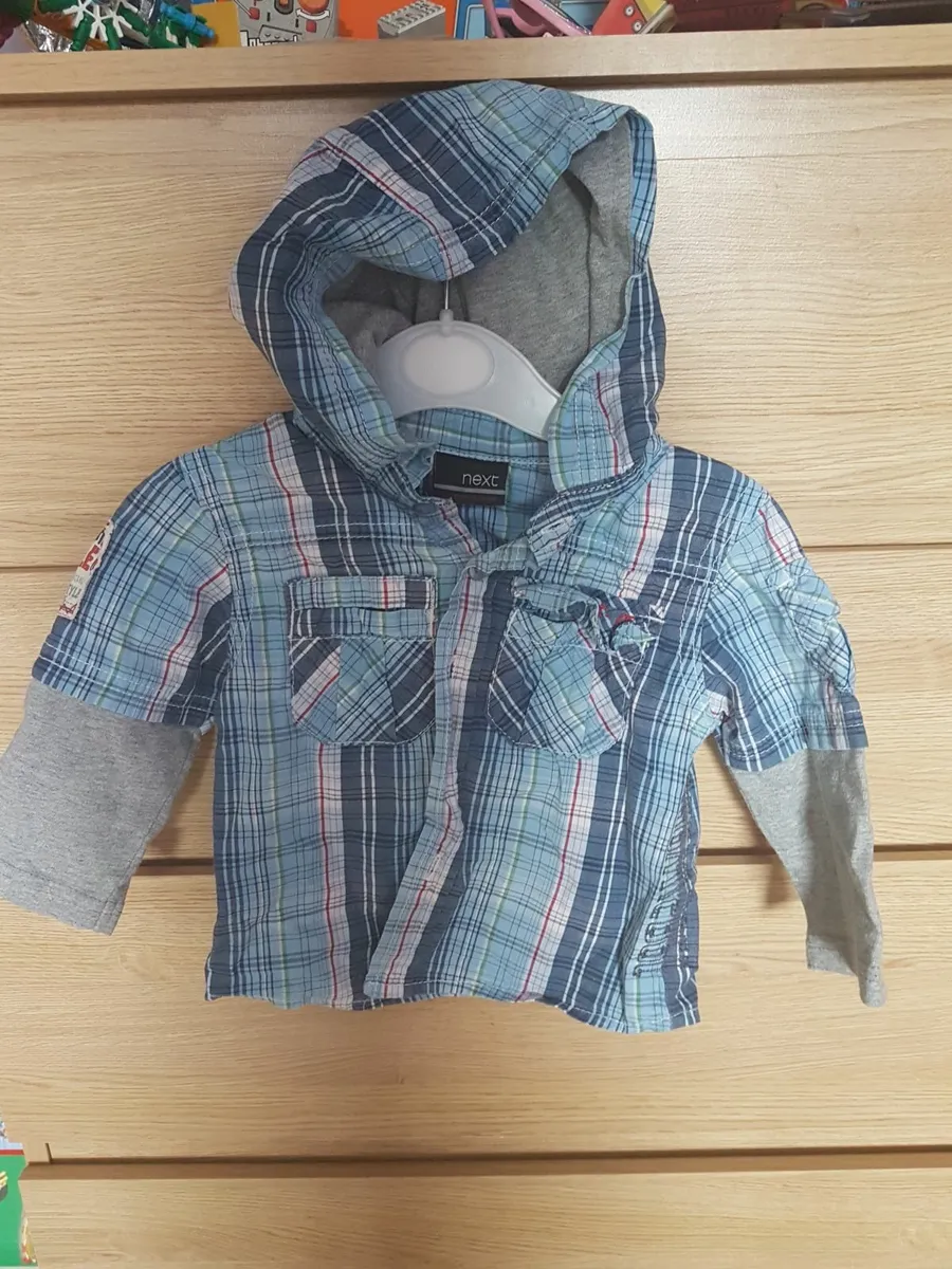 next 6-9 months never worn - Image 2