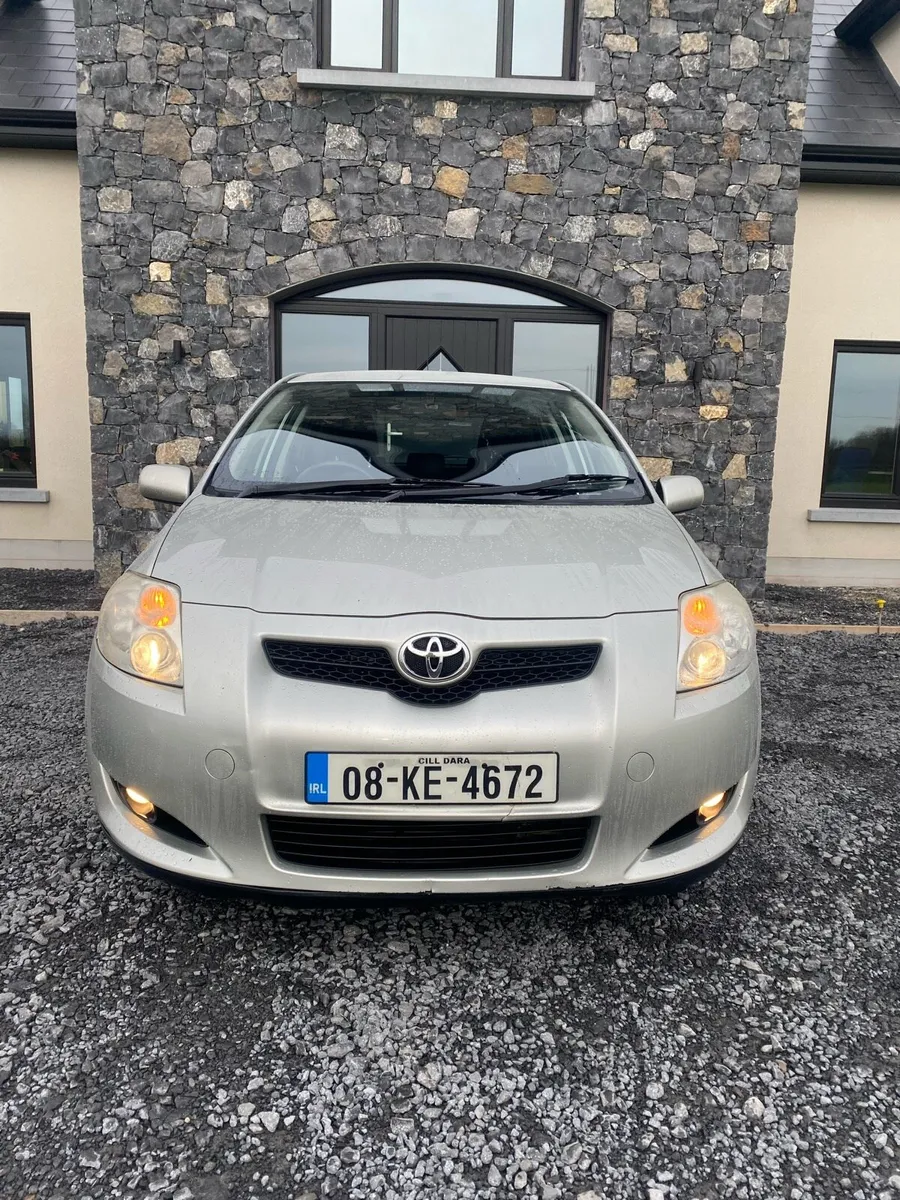 Toyota Auris Luna 1.4 Long Tax - Image 3