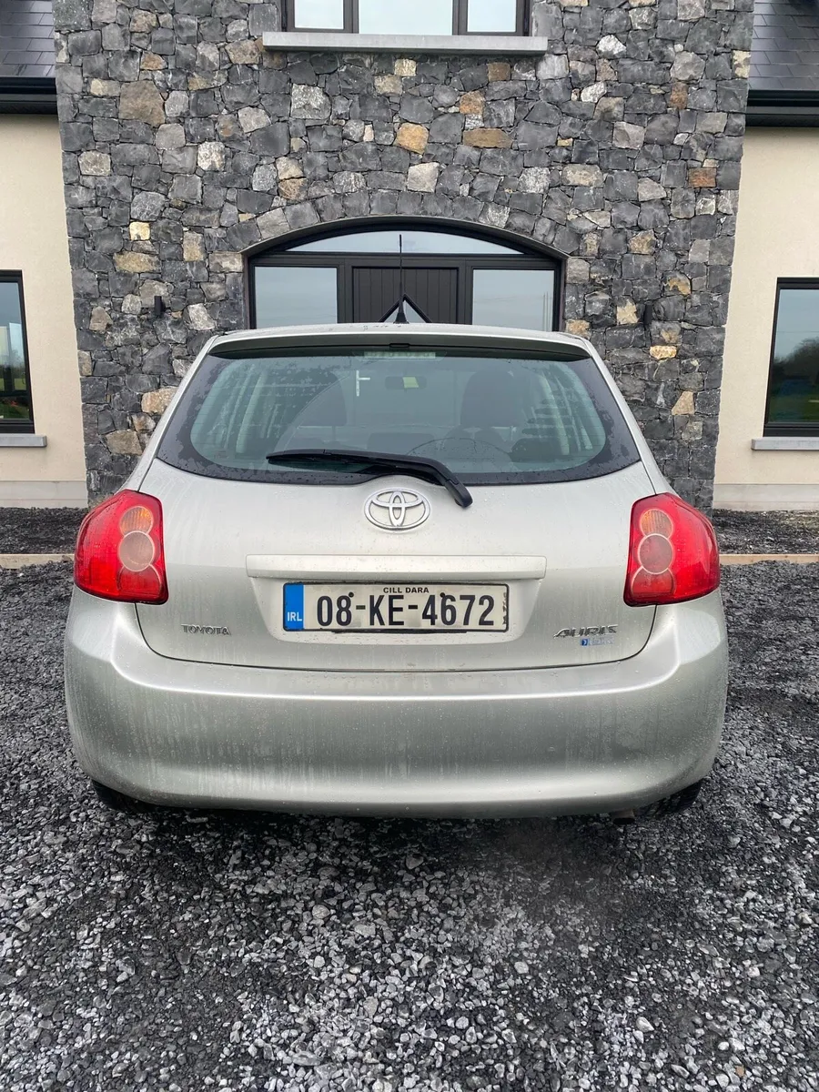 Toyota Auris Luna 1.4 Long Tax - Image 4