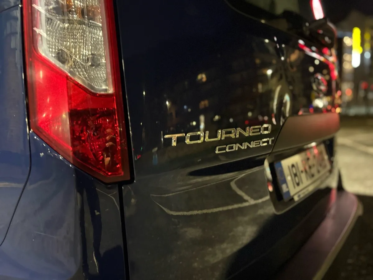 SUPER VALUE - RARE 7 SEATER TOURNEO - FULL HISTORY - Image 4