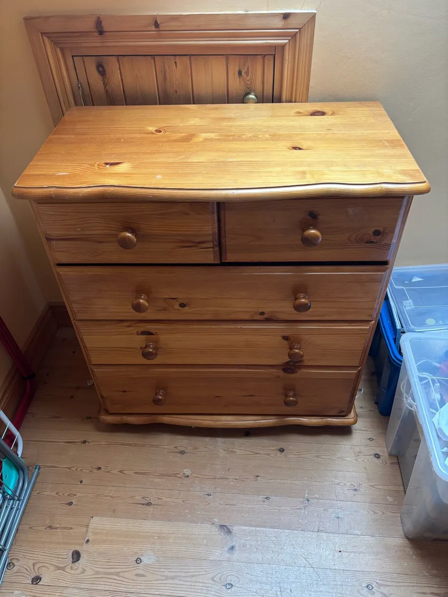 Chest of drawers - Image 1