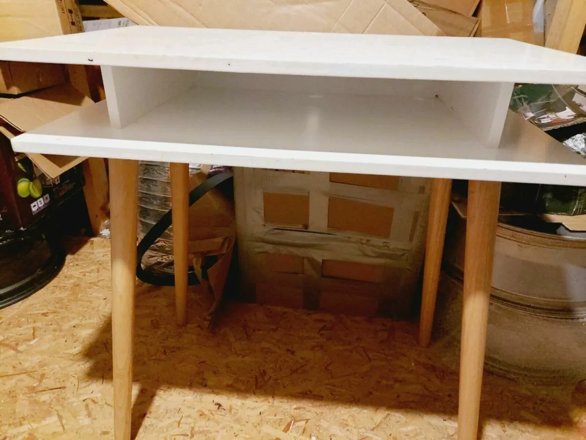 Home office study desk - Image 1