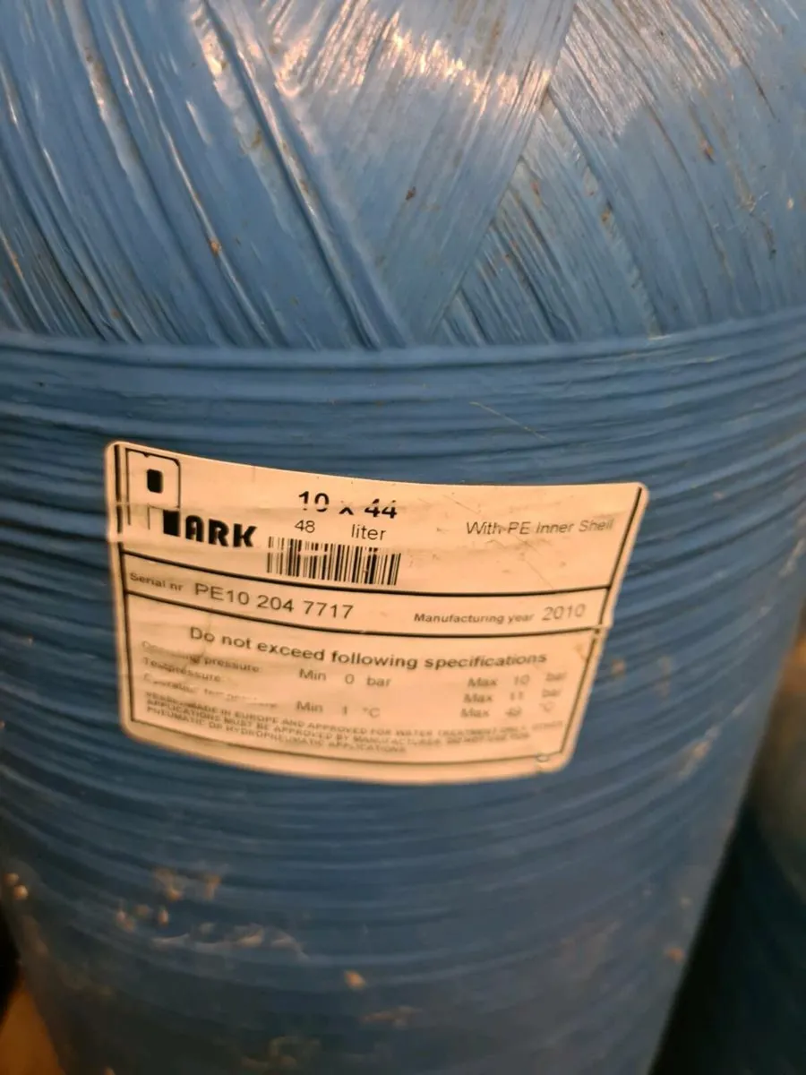 Water treatment vessels - Image 2