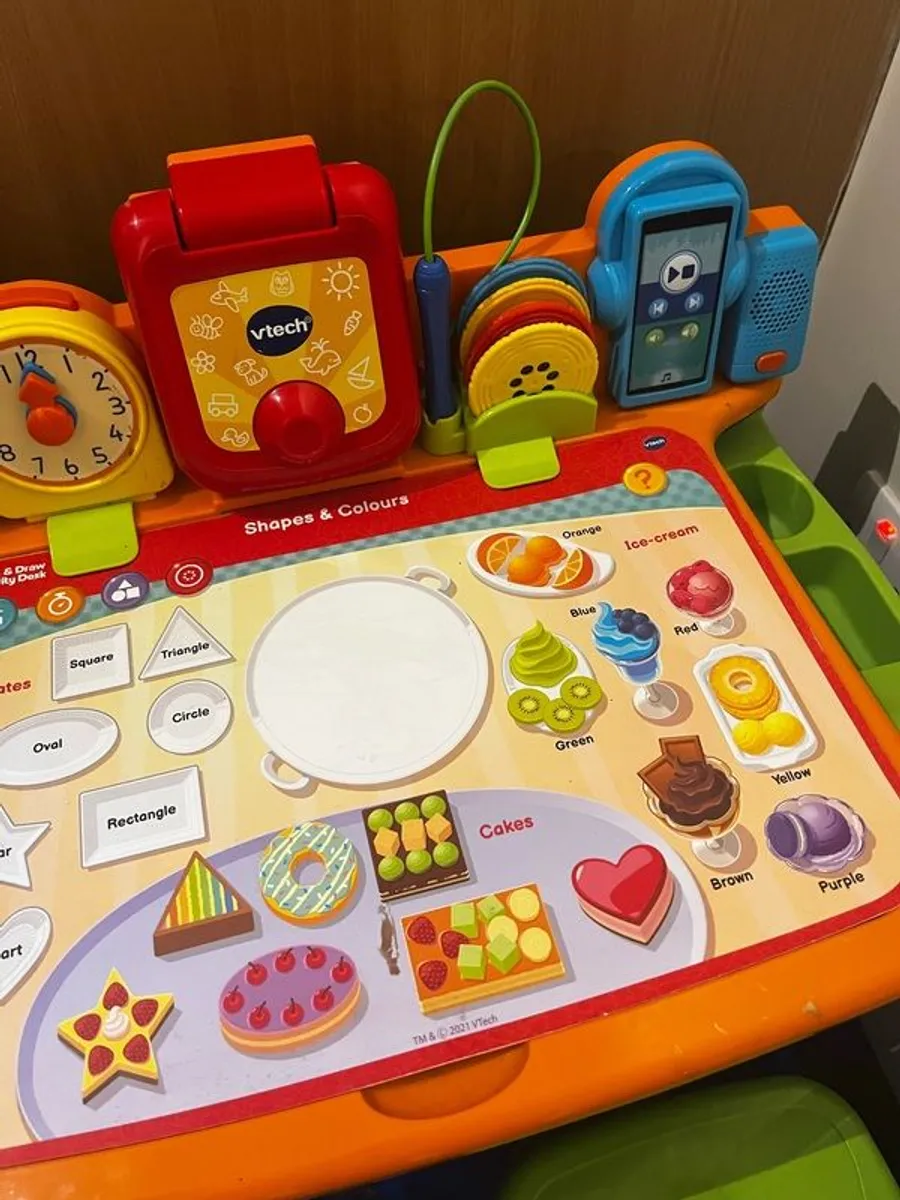 Vtech Learn & Draw Activity Desk - Image 2