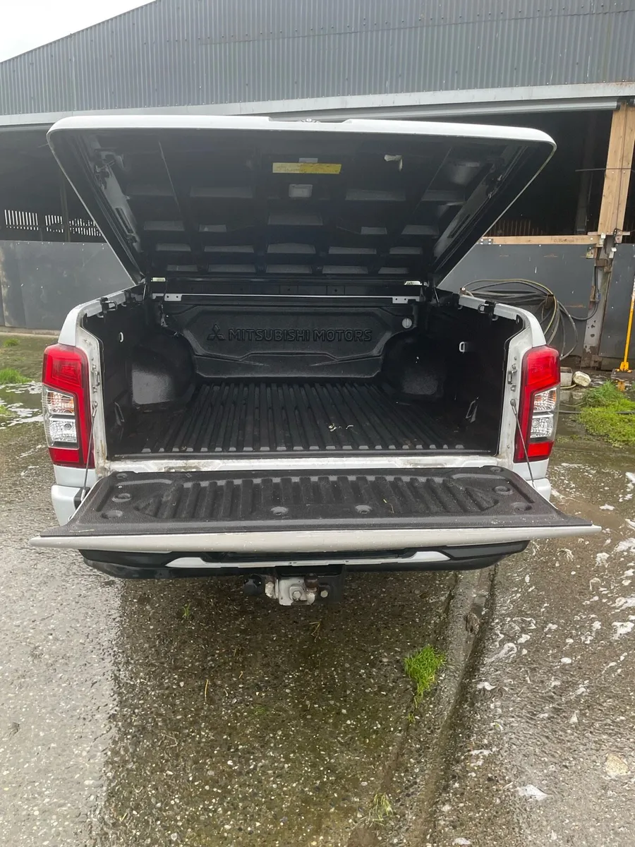 Commercial - Image 3