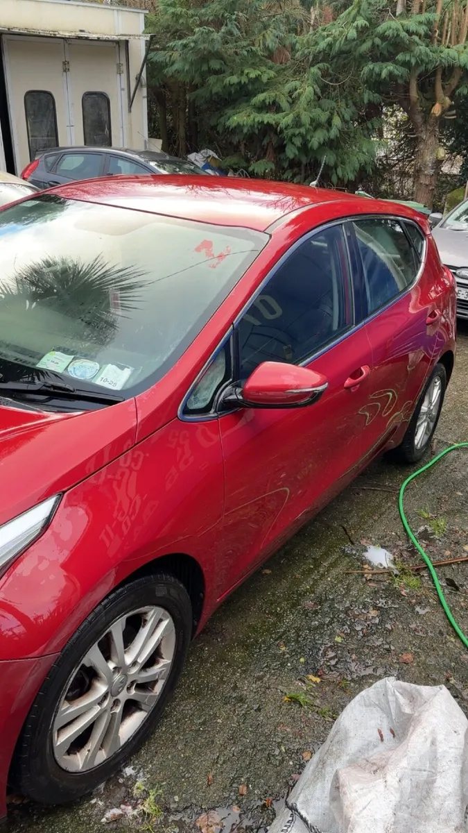 Kia Ceed 2012 - Image 4