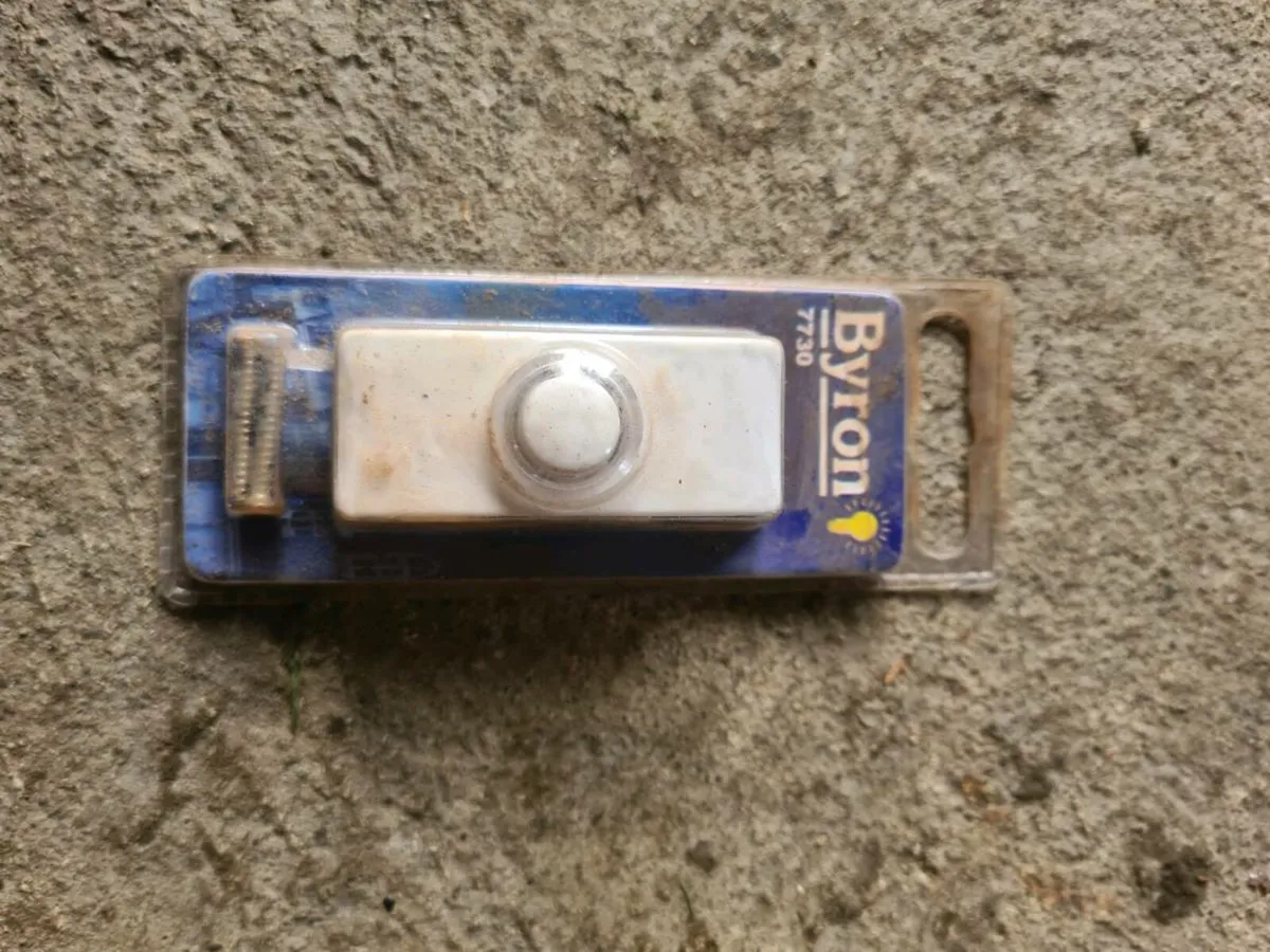 Byron 7730 door bell push x 5 - Image 1