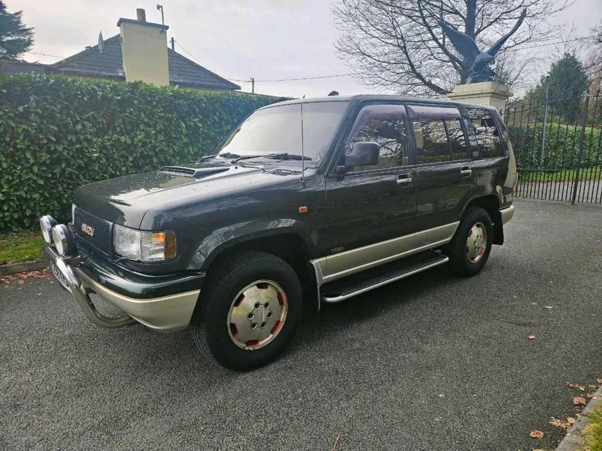 ISUZU TROOPER 3.1 - Image 1