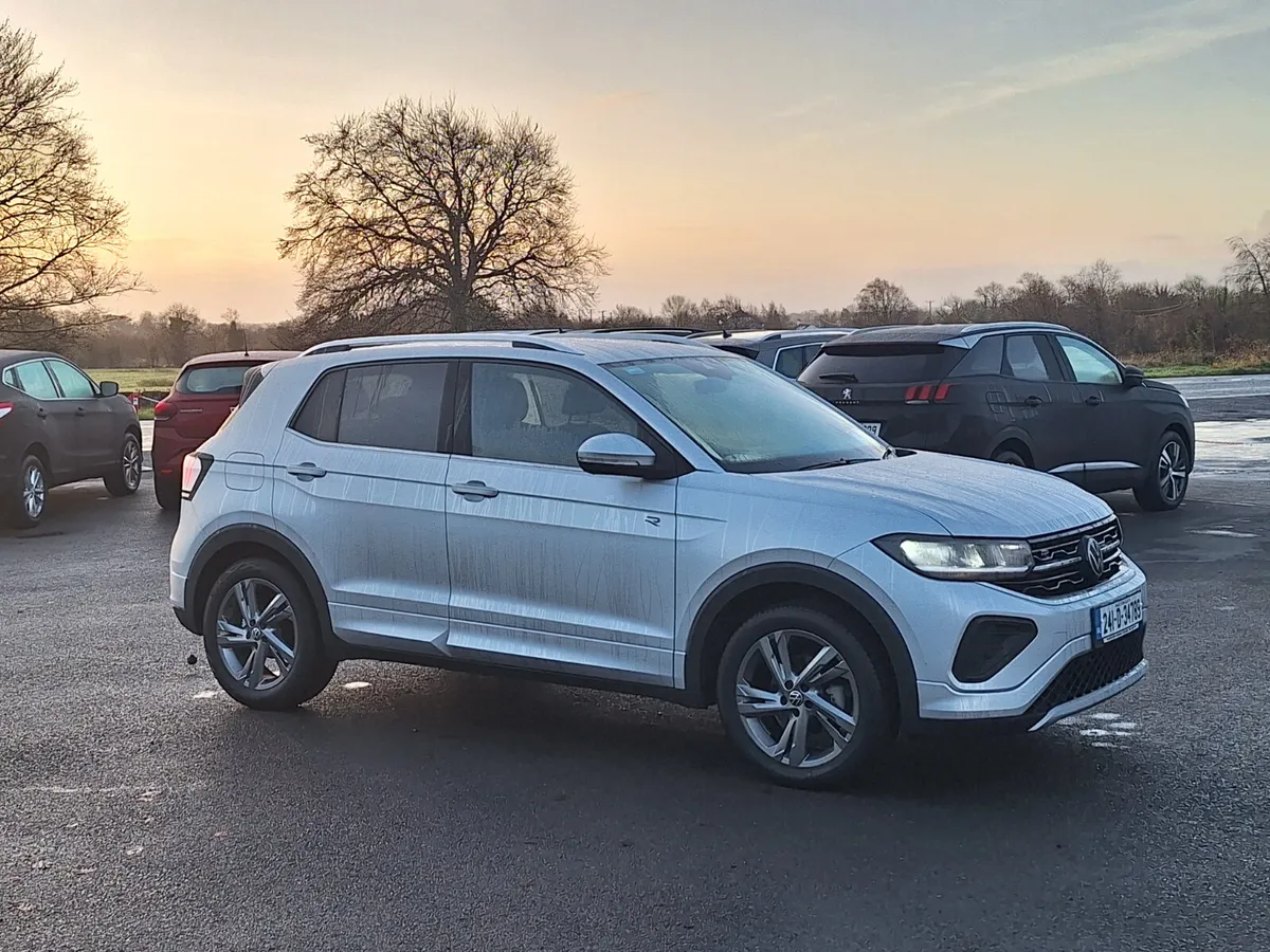 Volkswagen T-Cross R-Line 1.0 Automatic - Image 1