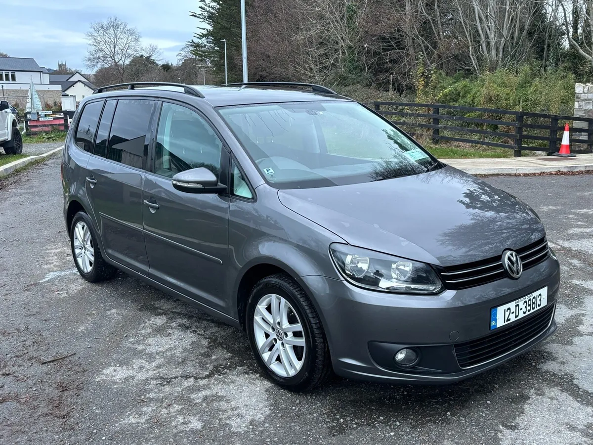 Volkswagen Touran - Image 1