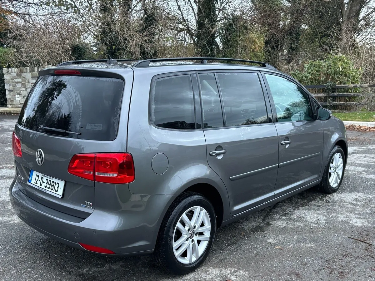 Volkswagen Touran - Image 4